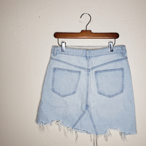 Free People Light Wash Denim Jean Shorts - Picture 4 of 5